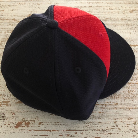 Fitted Red & Navy Cleveland Indians - Picture 2 of 3
